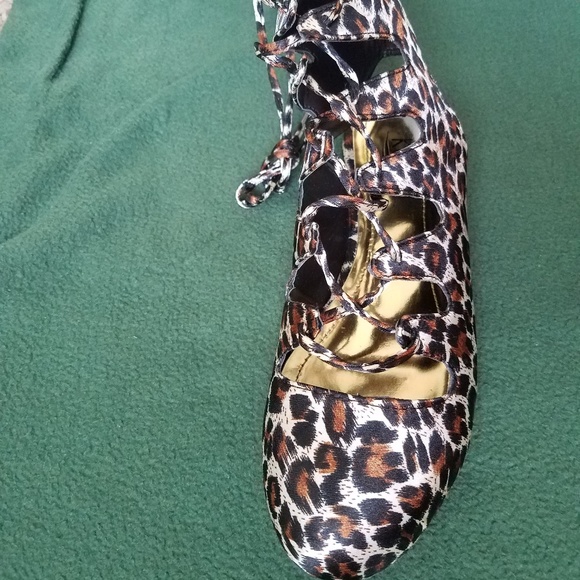NWoT Leopard Print Sandals - Picture 3 of 5